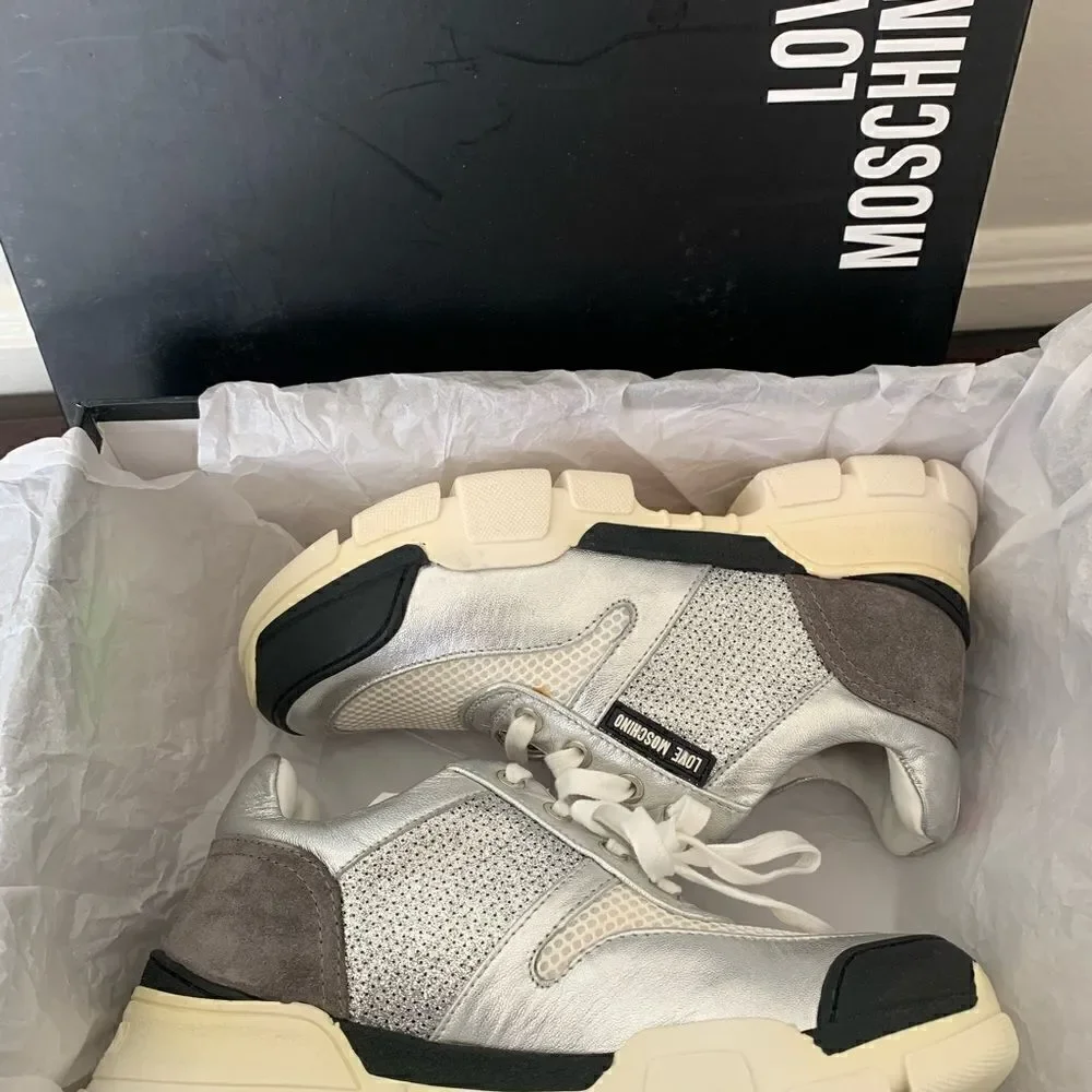 Love Moschino Trekk  leather metallic sneaker